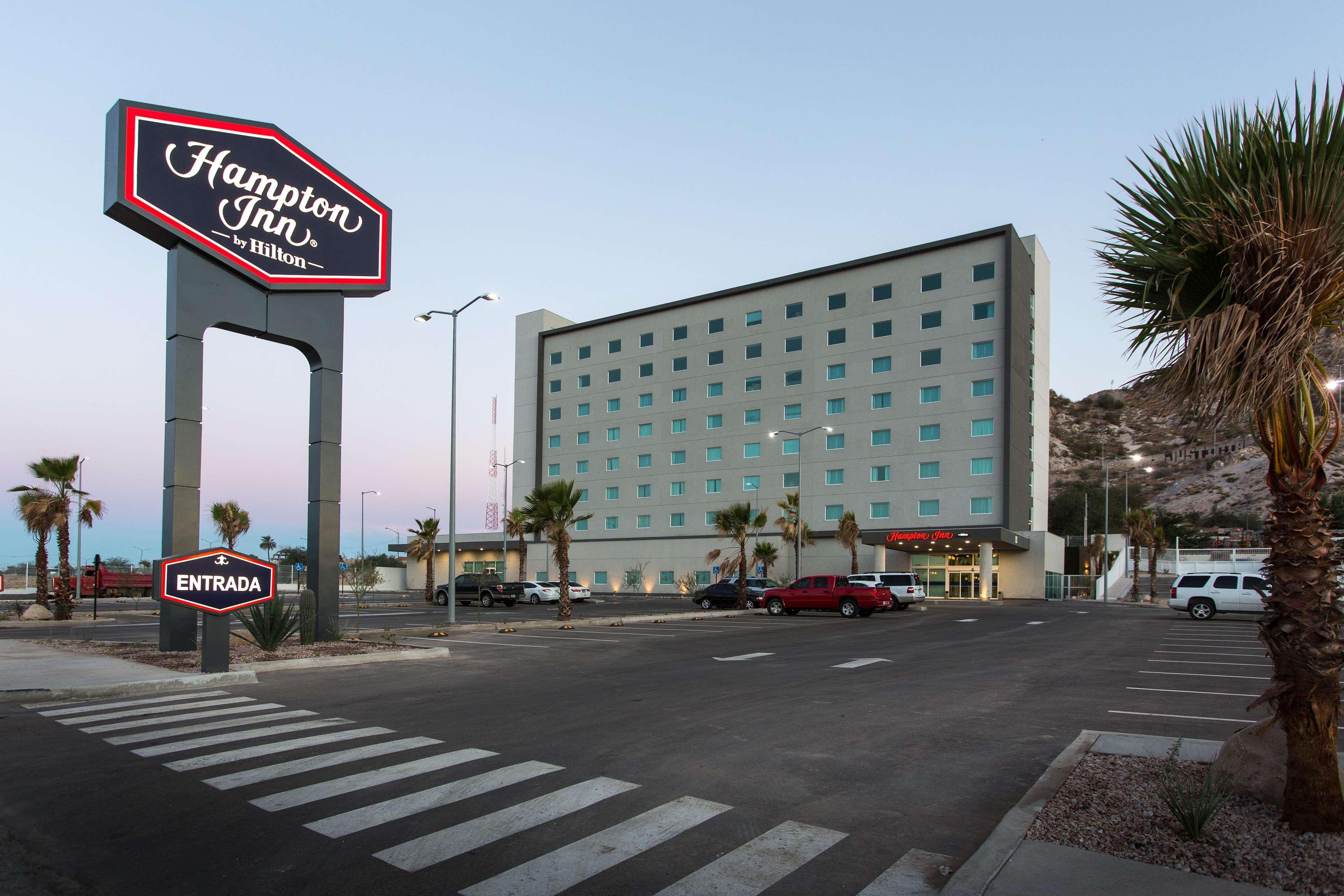 Hampton Inn By Hilton Hermosillo Ngoại thất bức ảnh