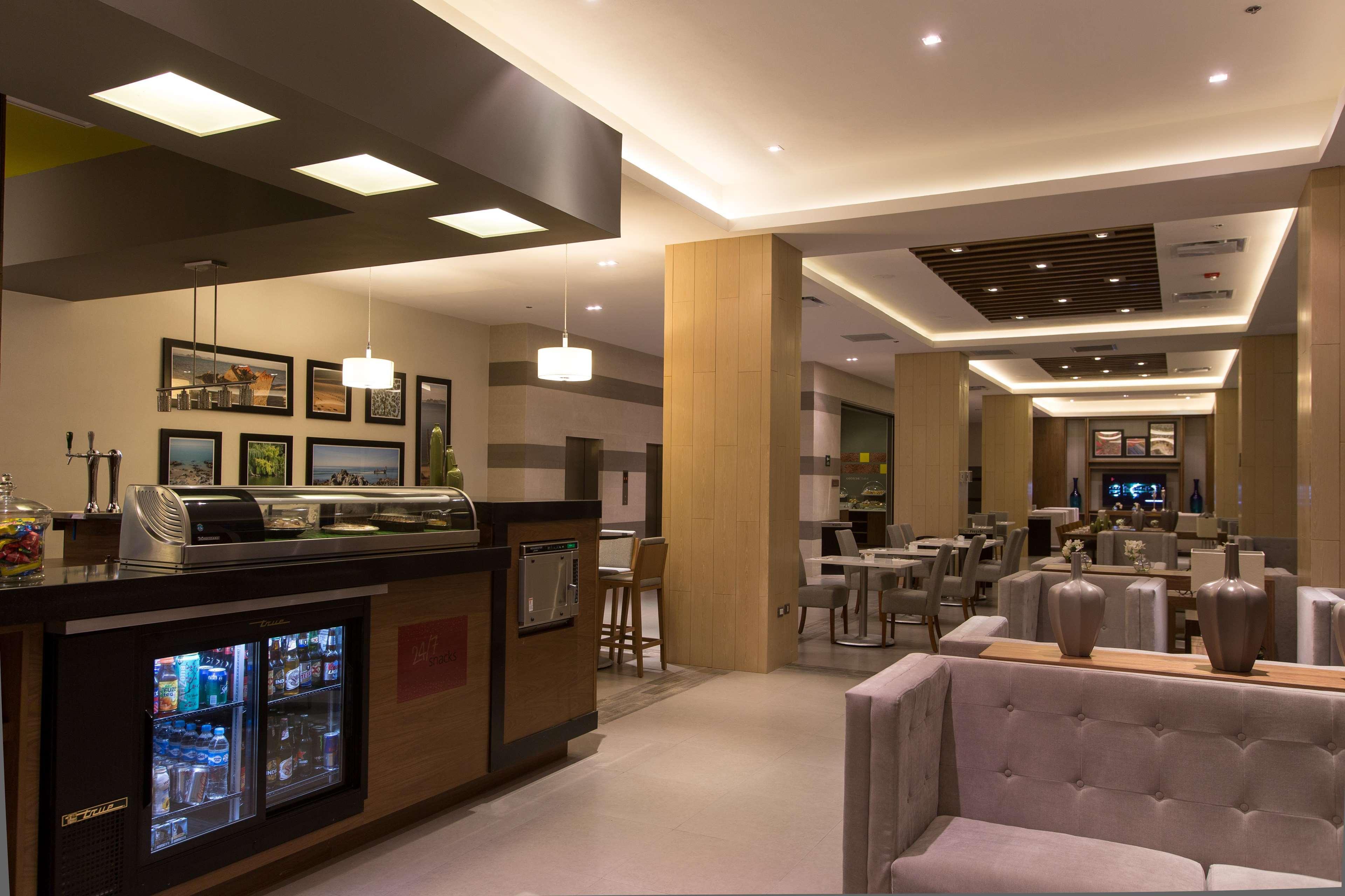 Hampton Inn By Hilton Hermosillo Ngoại thất bức ảnh