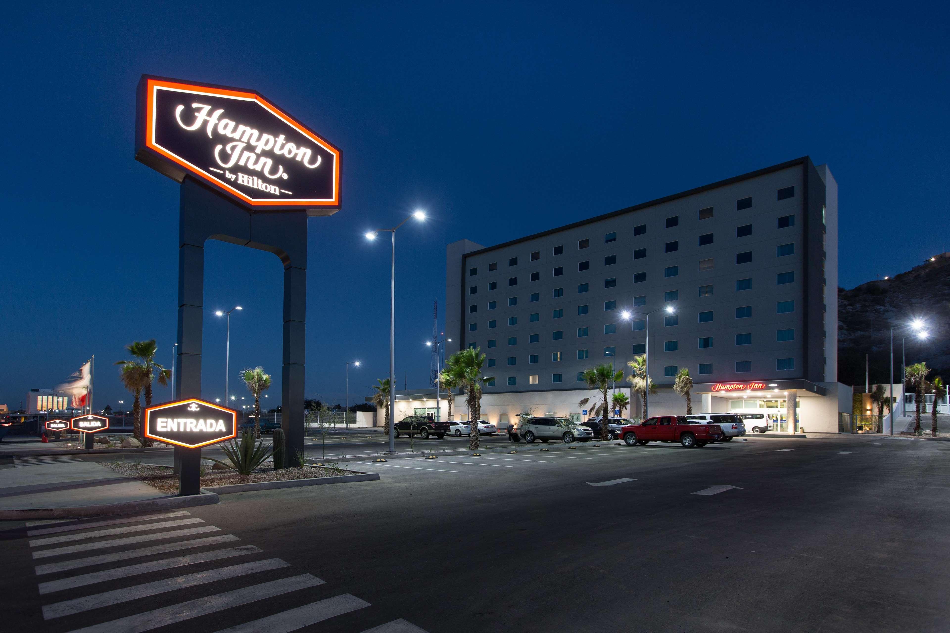 Hampton Inn By Hilton Hermosillo Ngoại thất bức ảnh