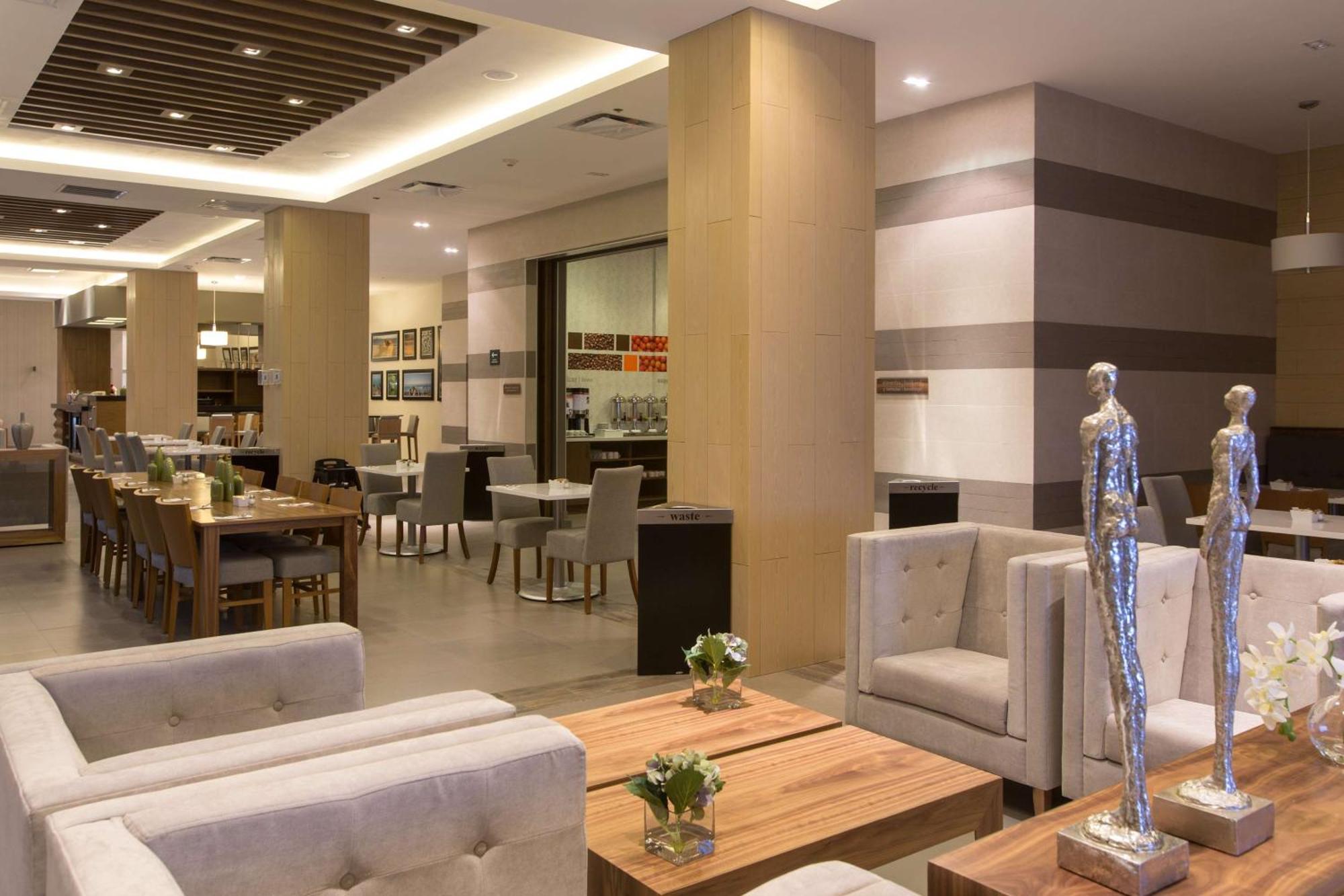 Hampton Inn By Hilton Hermosillo Ngoại thất bức ảnh