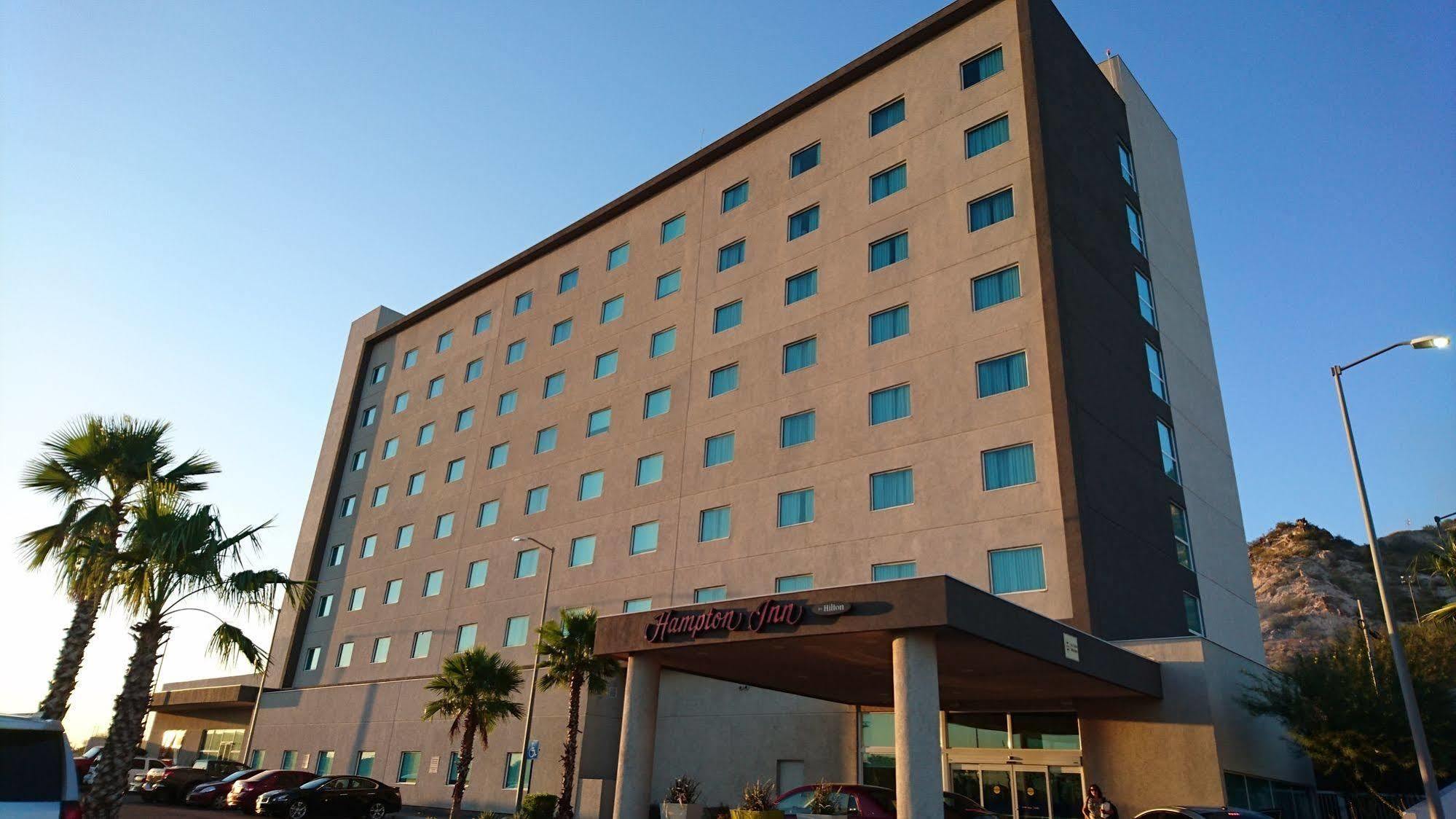 Hampton Inn By Hilton Hermosillo Ngoại thất bức ảnh